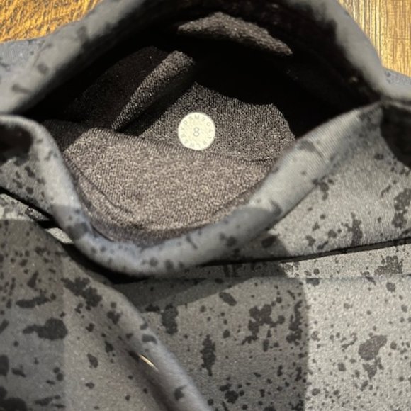 Lululemon x SoulCycle Ride & Reflect Tight 28" - Size 8 - Picture 4 of 4